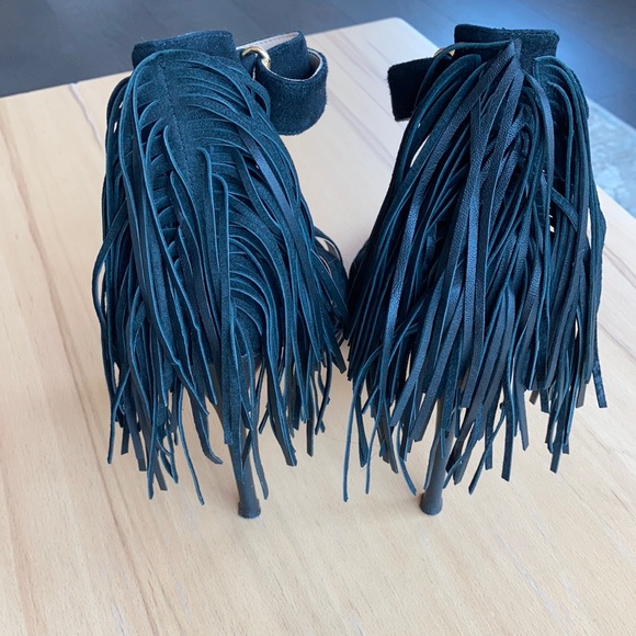 Nine West Heels strappy with fringe - Picture 4 of 5